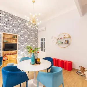 https://mizzica-holiday-home.taorminaitalyhotels.com