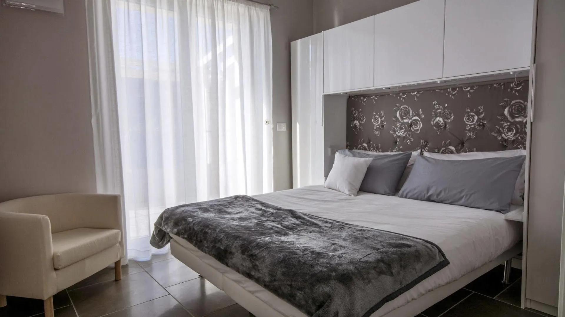 Residence Dorio 0*,